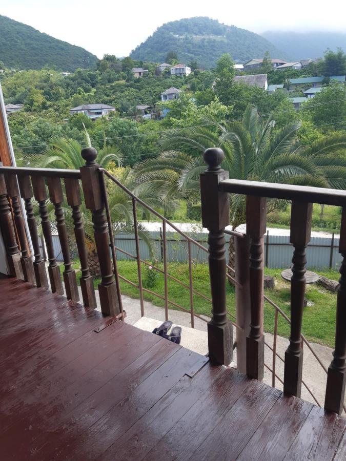 New Athos Guesthouse On Topchan 17 المظهر الخارجي الصورة