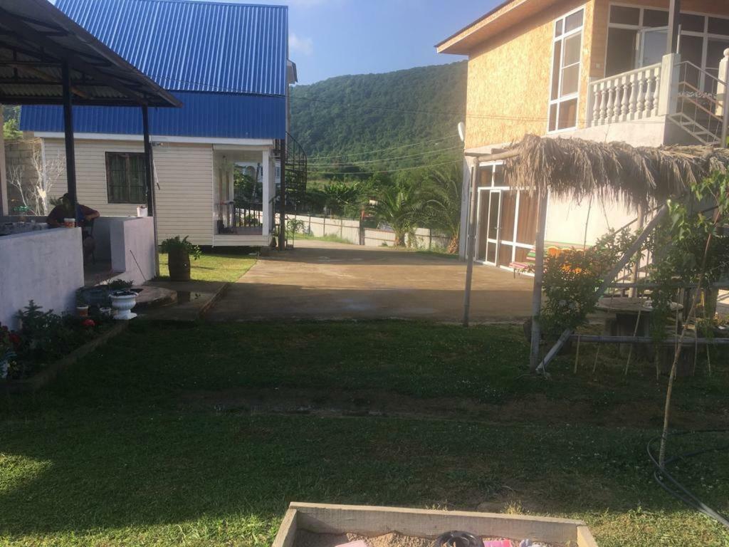 New Athos Guesthouse On Topchan 17 المظهر الخارجي الصورة